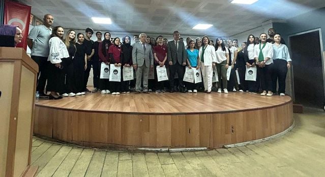 Tekirdağ'da İklim Münazaraları finalinde şampiyon okullar be