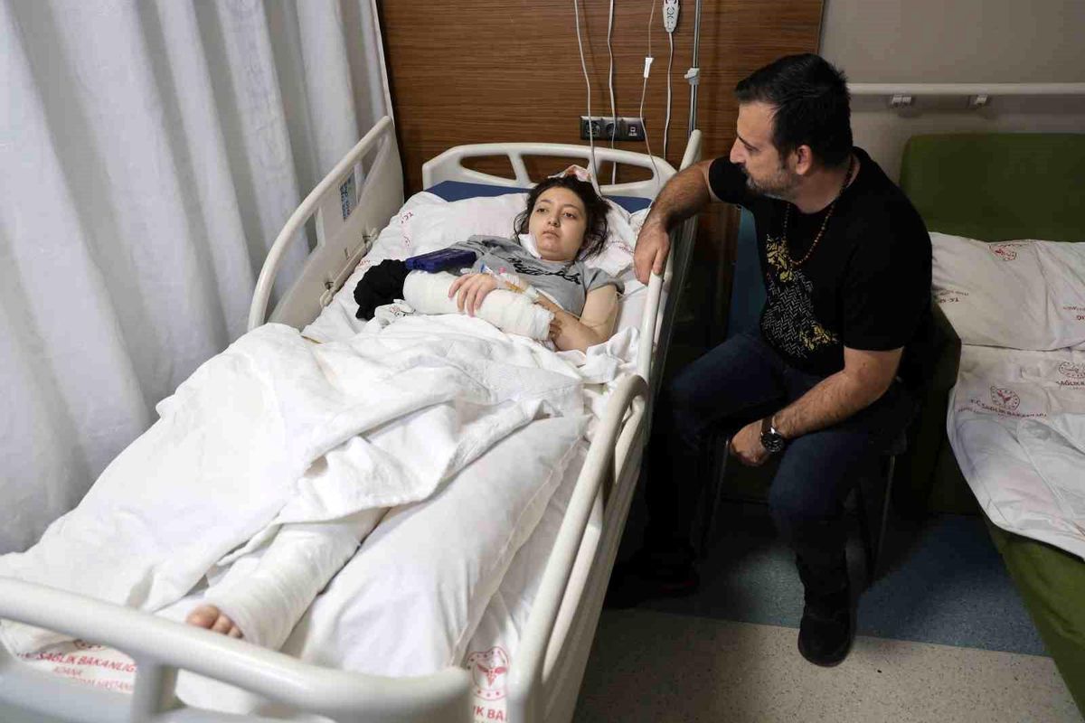 12. kattan düşen Ecrin'in doktoru: "Tente hava yastığı gibi 