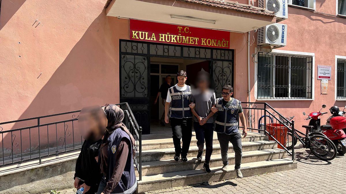 A4 kağıdına emdirilmiş uyuşturucuyla yakalanan 2 şüpheli, tu