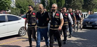 Antalya'da 12 yıllık faili meçhul cinayetin 5 zanlısı adliyeye sevk edildi