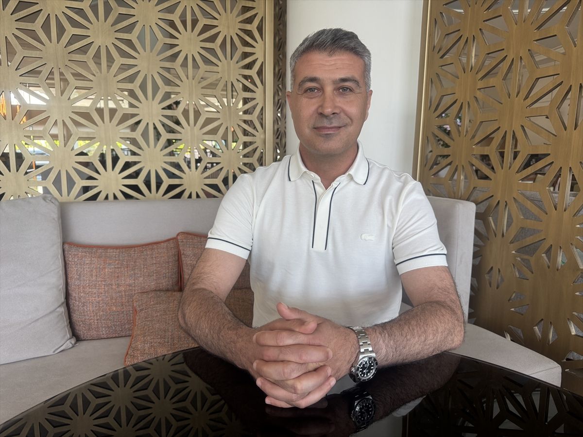 Antalya'daki oteller konuklarına Dünya Kupası maçlarını dev ekranlarda izletmeye hazır