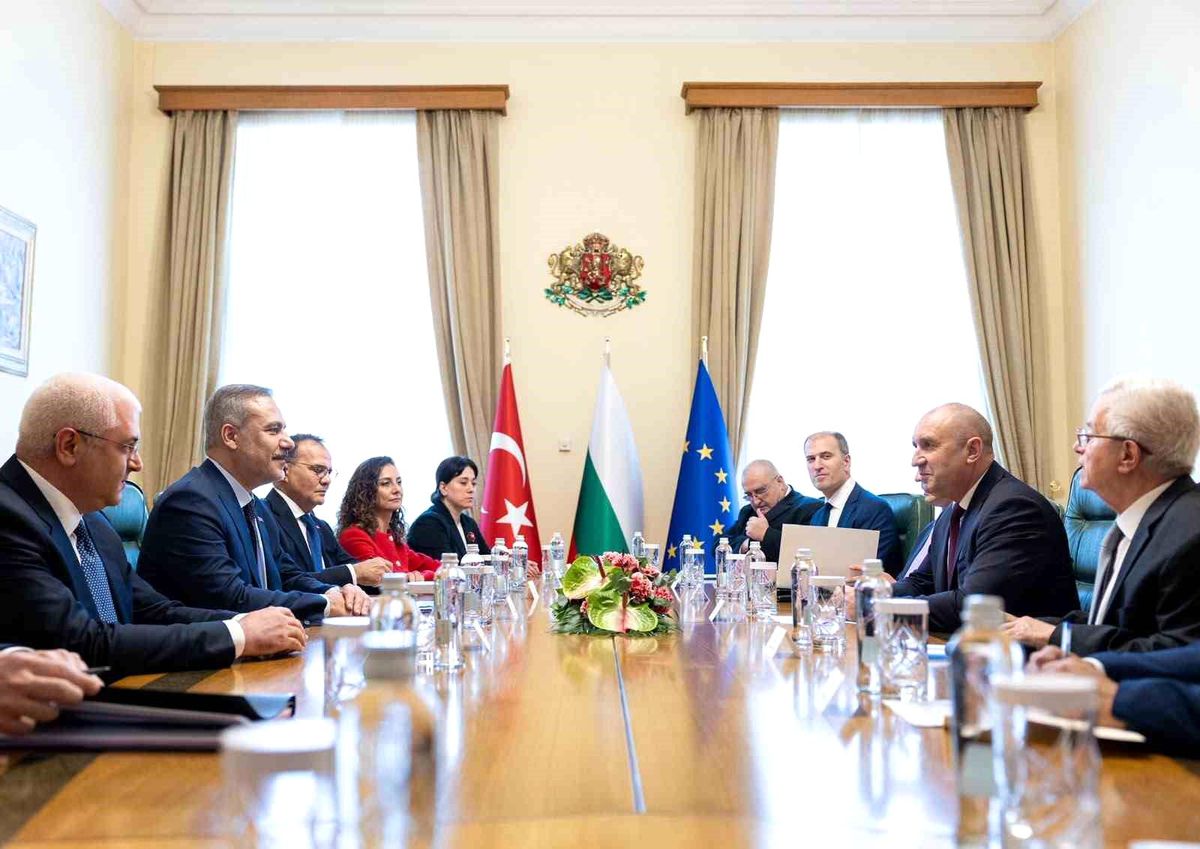 Bakan Fidan, Bulgaristan Başbakanı Radev tarafından kabul ed