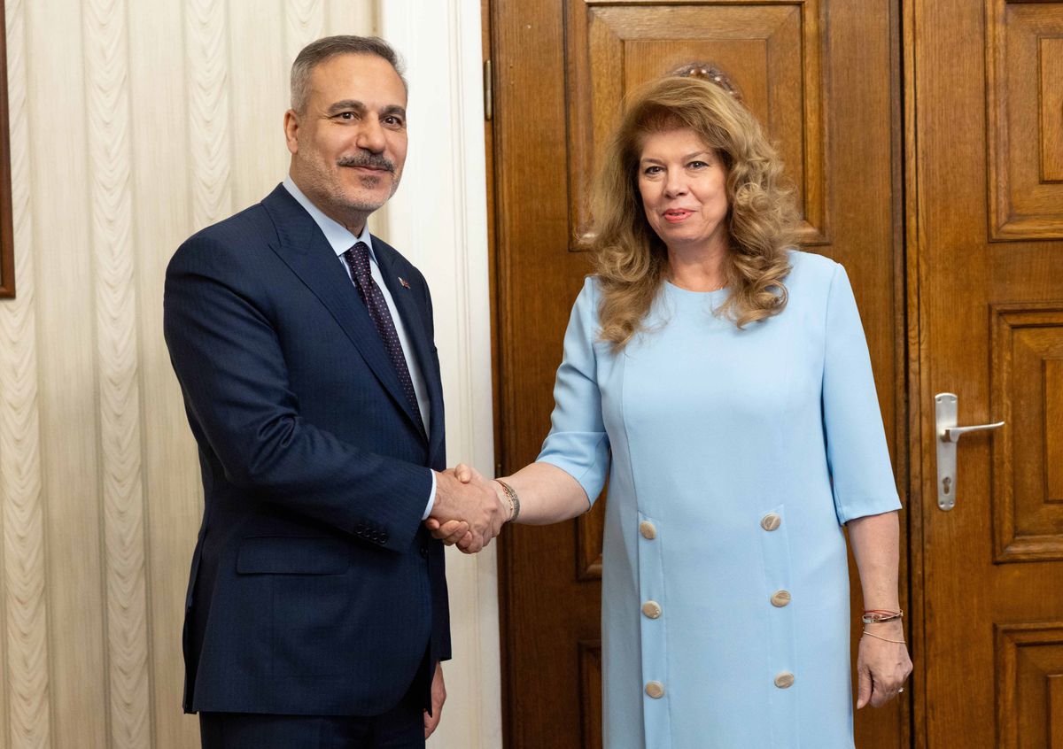 Dışişleri Bakanı Hakan Fidan, Bulgaristan Cumhurbaşkanı İliyana Yotova ile görüşüyor.