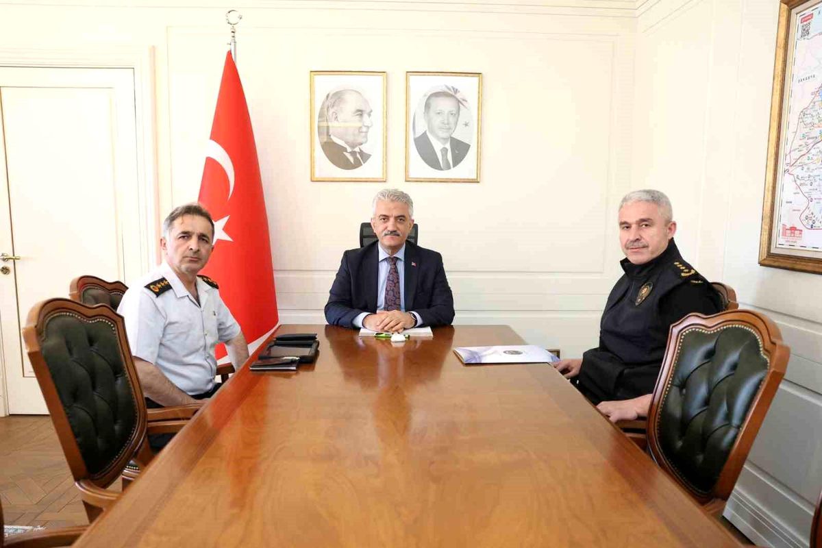Düzce'de güvenlik ve asayiş tedbirleri masaya yatırıldı