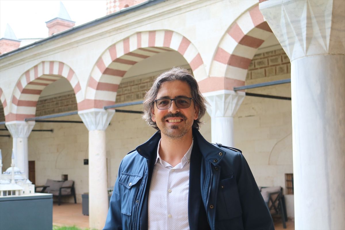Edirne Bienali'nde 500 yıllık medrese ile 'dijital köprüler' kuruldu