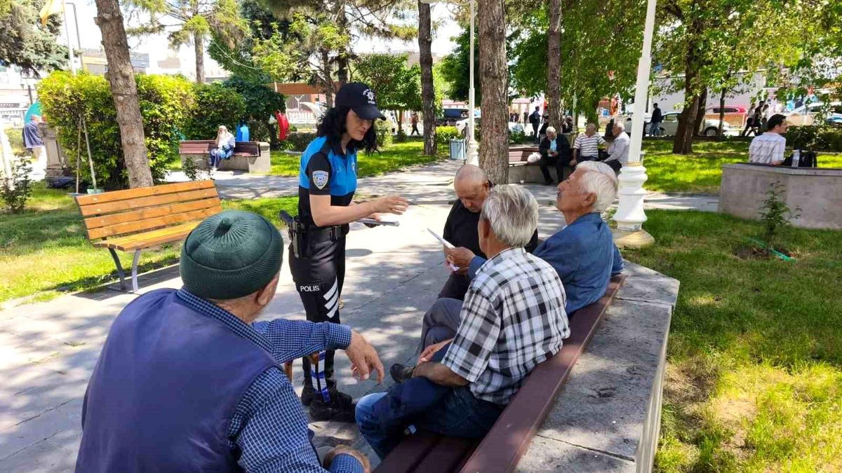 Erzincan Emniyeti 130 vatandaşı dolandırıcılığa karşı bilgilendirdi