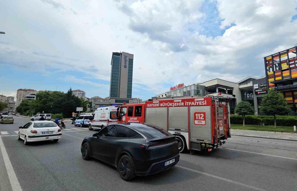 Forum Kayseri'yi birbirine katan çocuk gözaltına alındı