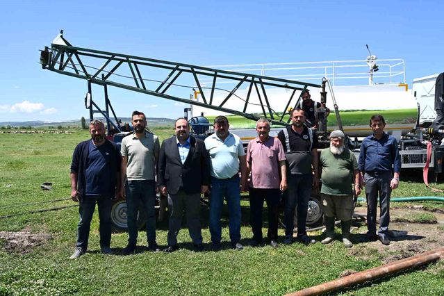 İnönü Belediyesi'nden çiftçilere su desteği