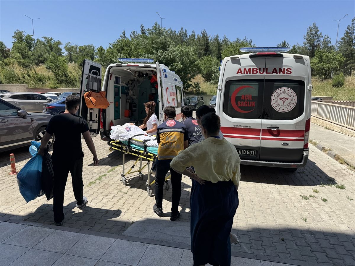Kahramanmaraş'taki okul saldırısında yaralanan öğrenci ambul