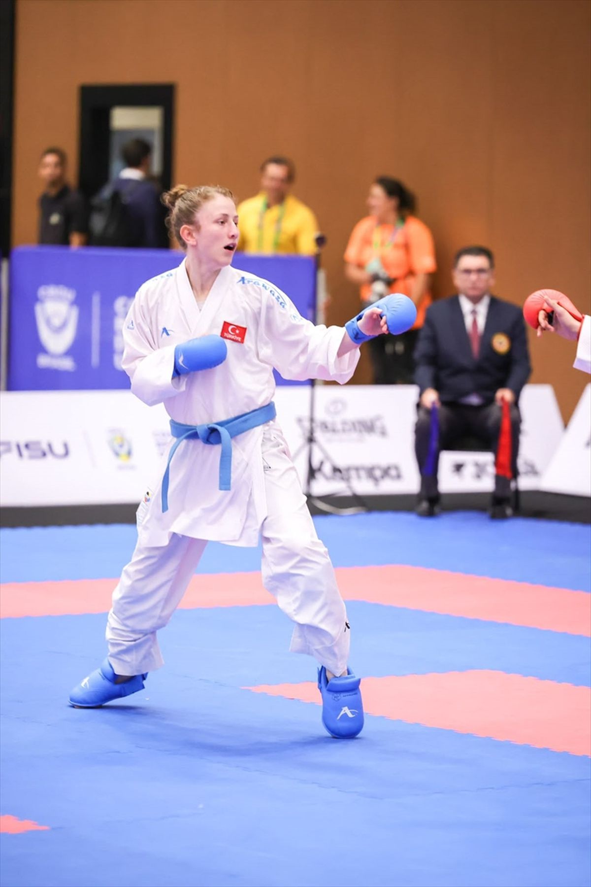 Manisalı sporcu Nurbade Büber, milli takımla dünya şampiyonu oldu