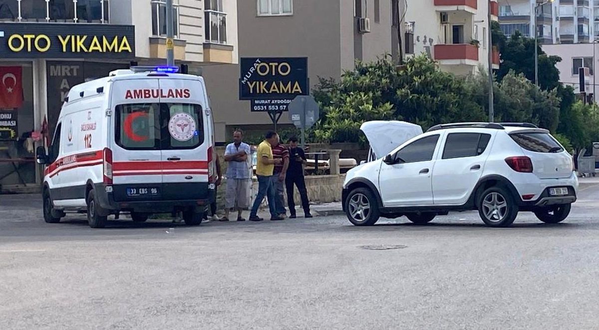 Mersin'de araçların karıştığı kazada 2 yaralı