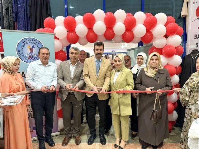 Sandıklı'da 'Hayat boyu öğrenme' sergisi açıldı