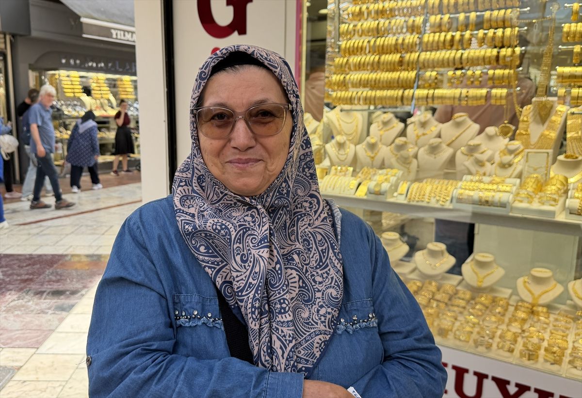 Telefon dolandırıcılığından kuyumcunun dikkati sayesinde kurtuldu