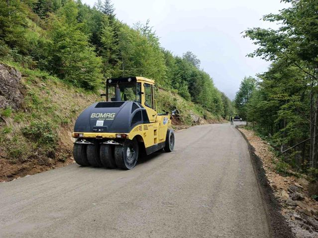 Trabzon'da yayla yollarında yoğun mesai