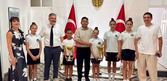 Türkiye şampiyonu jimnastikçilerden Marmaris Kaymakamı Kaya'ya ziyaret