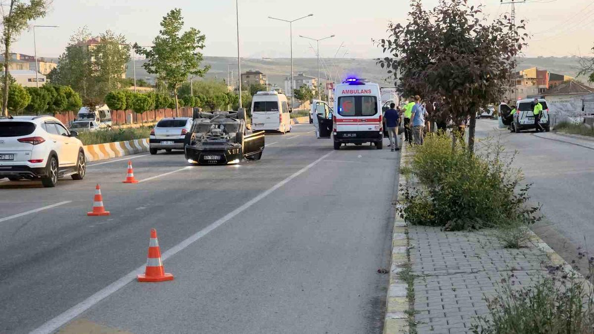 Van'da trafik kazası: 2 yaralı