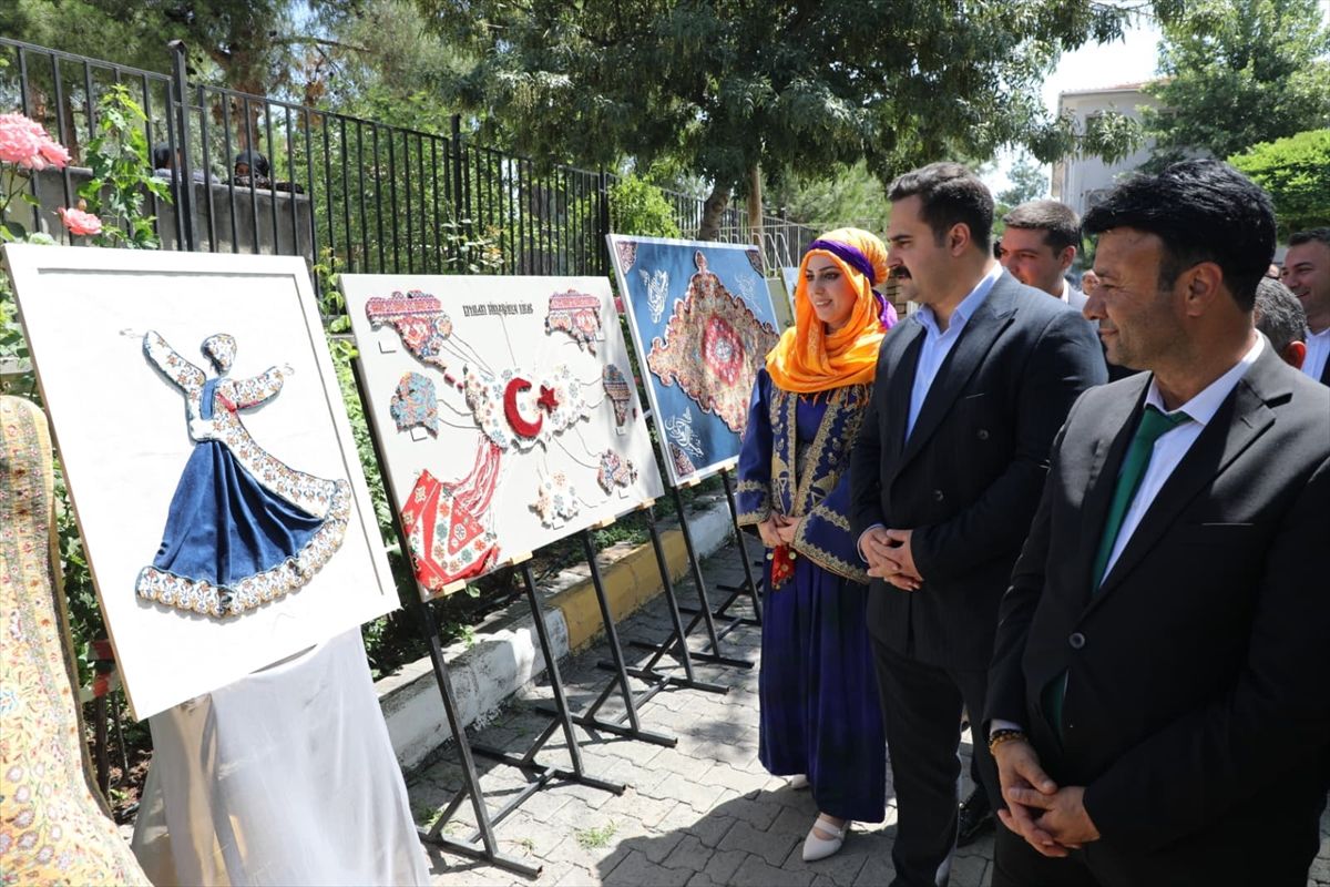 Viranşehir'de 'Hayat Boyu Öğrenme Haftası' sergisi açıldı