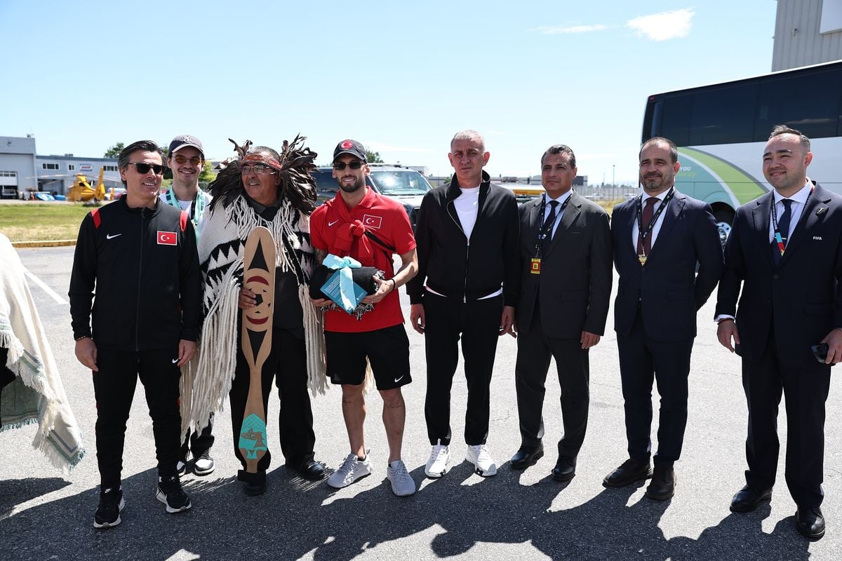 A Milli Futbol Takımı, Vancouver'da meşalelerle ka