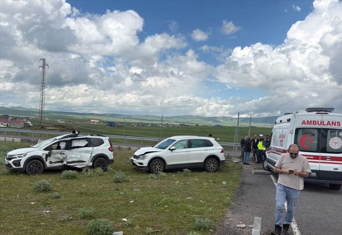 Ardahan-Kars kara yolunda meydana gelen trafik kazası