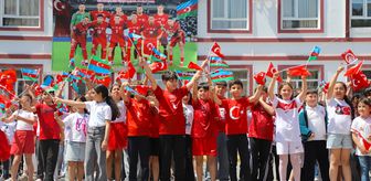 Azerbaycan'da A Milli Futbol Takımı'na Dünya Kupası desteği