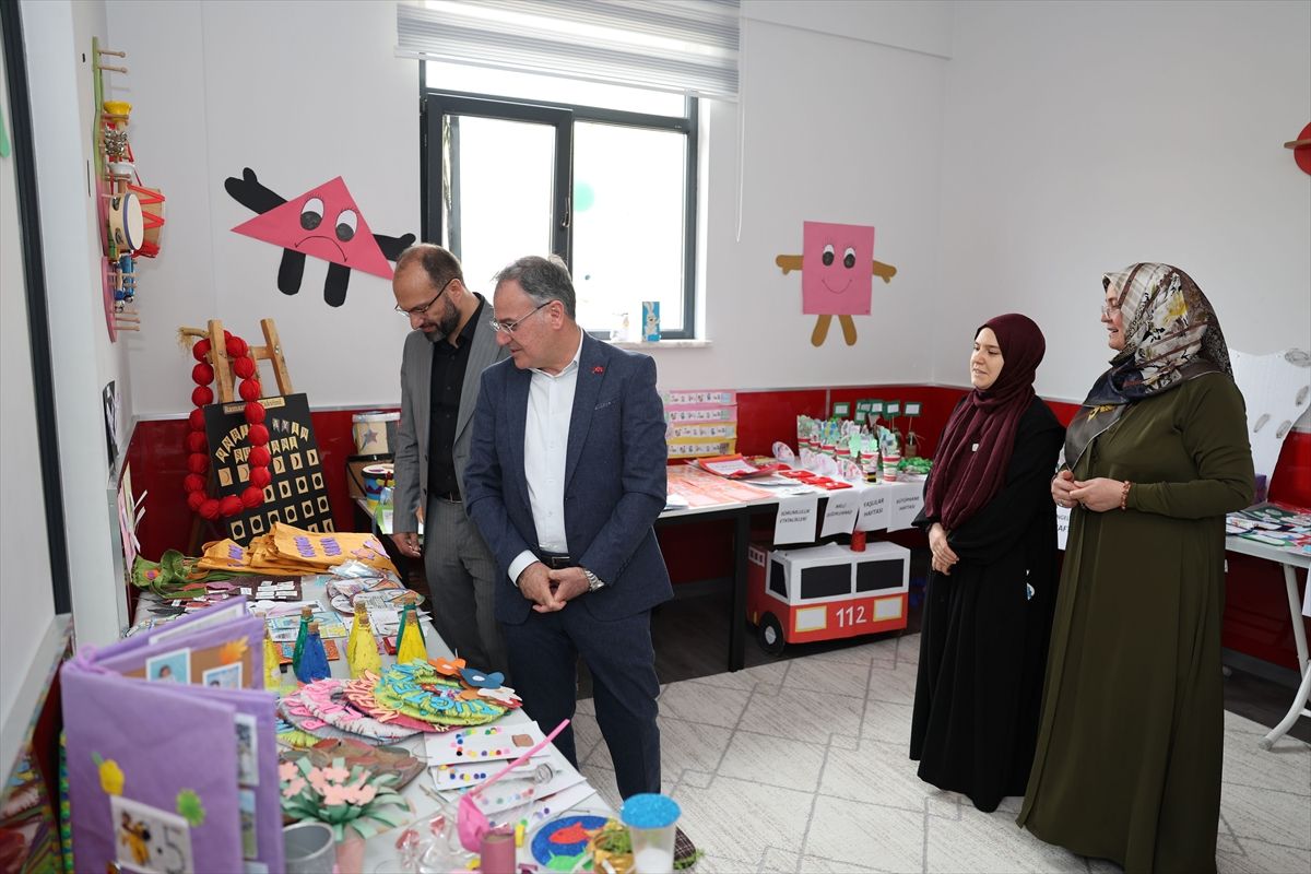 Başkan Özdoğan, Kur'an kursunun yıl sonu sergisi ve ödül törenine katıldı