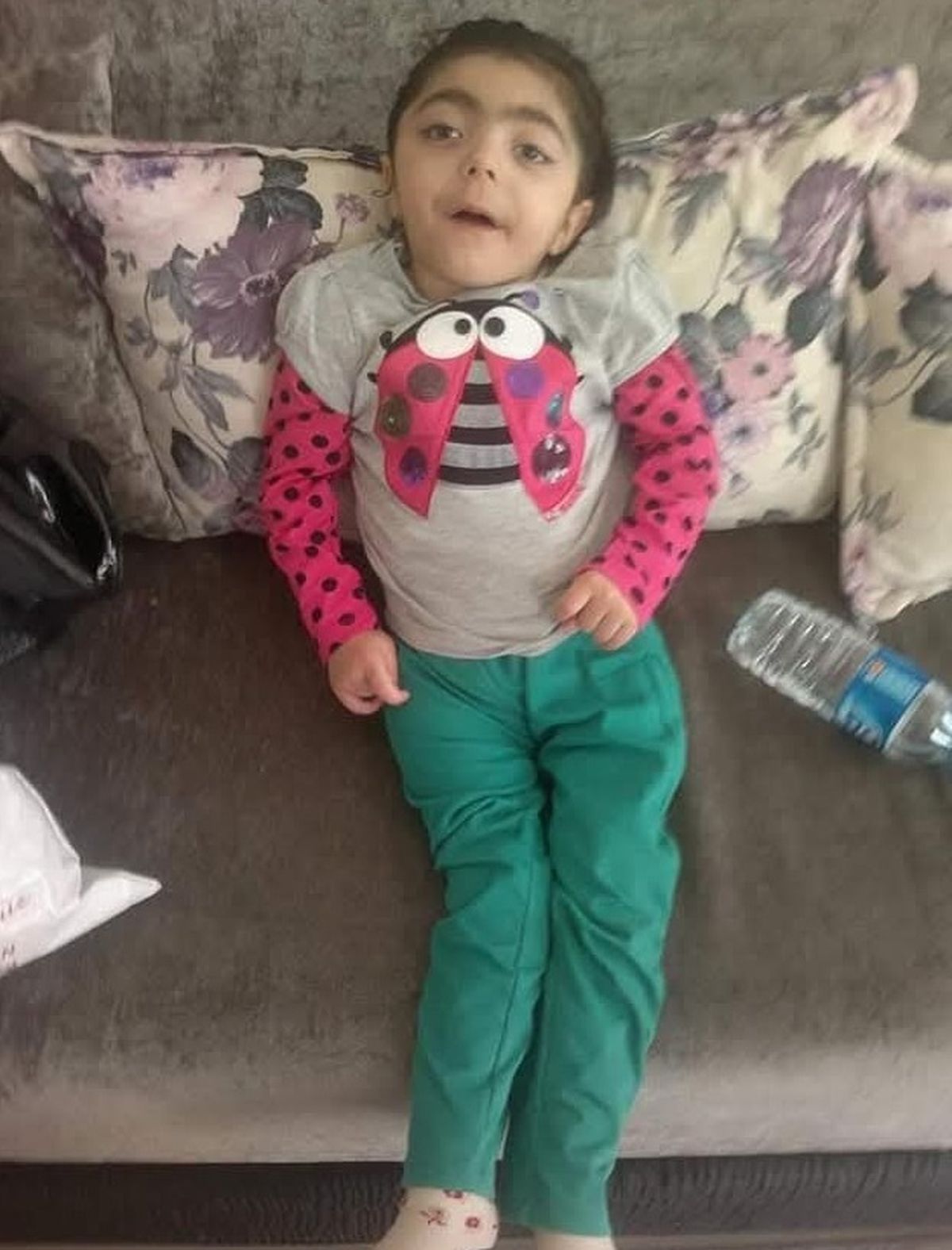 Belediyenin süs havuzuna düşüp engelli kalan Hatice'nin ailesi borçlu çıktı