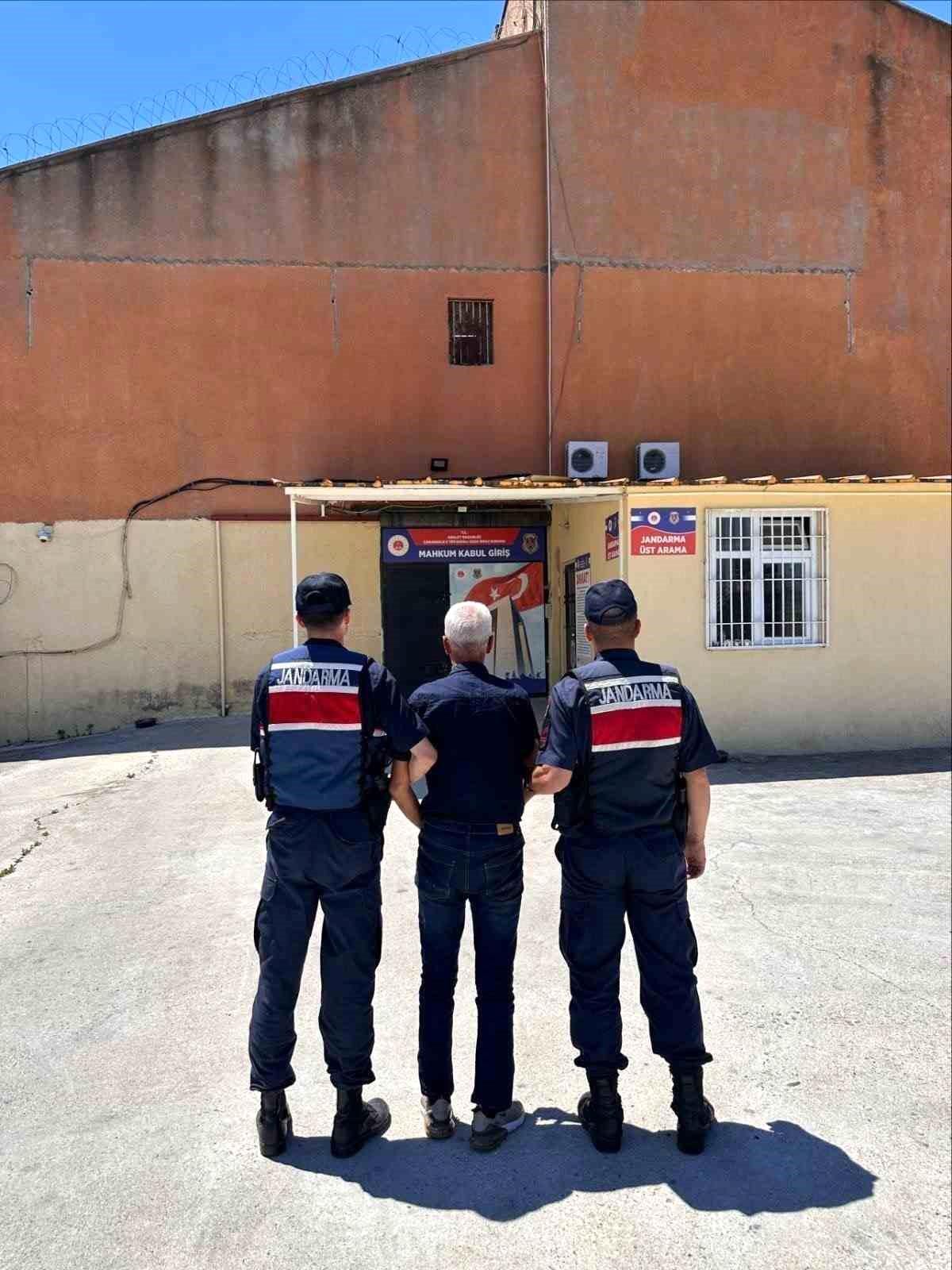 Çanakkale'de hakkında 26 yıl 5 ay 7 gün kesinleşmiş hapis ce