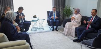 Cumhurbaşkanı Yardımcısı Yılmaz, Şehit Polis Ailesini Ziyaret Etti
