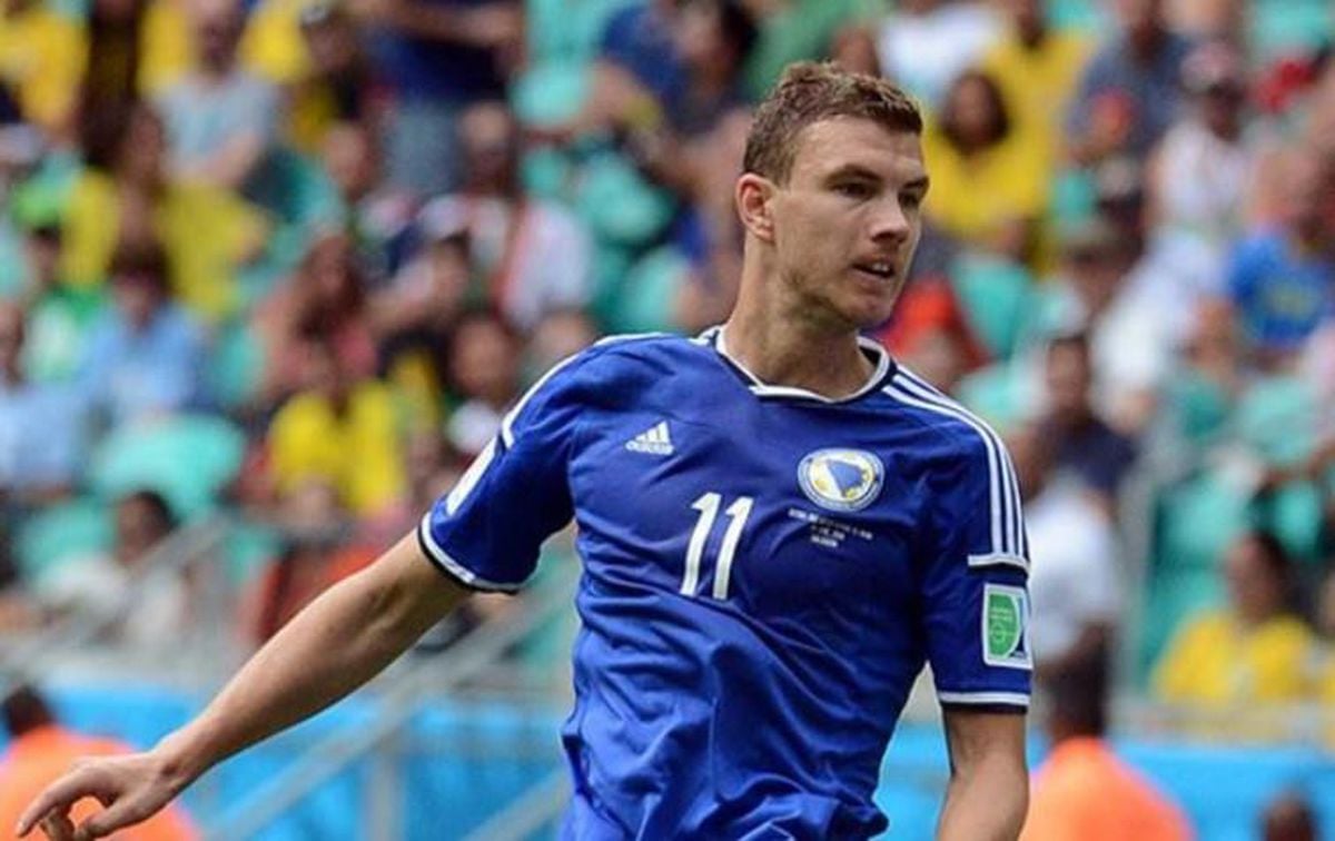 Edin Dzeko Bosna Hersek Milli Takımı formasıyla