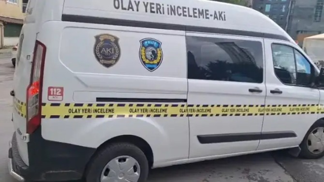 hakim asli kahramana silahli s 19941072 8571 1 m