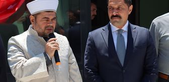 Hatay'da depremlerin ardından 130'uncu cami ibadete açıldı