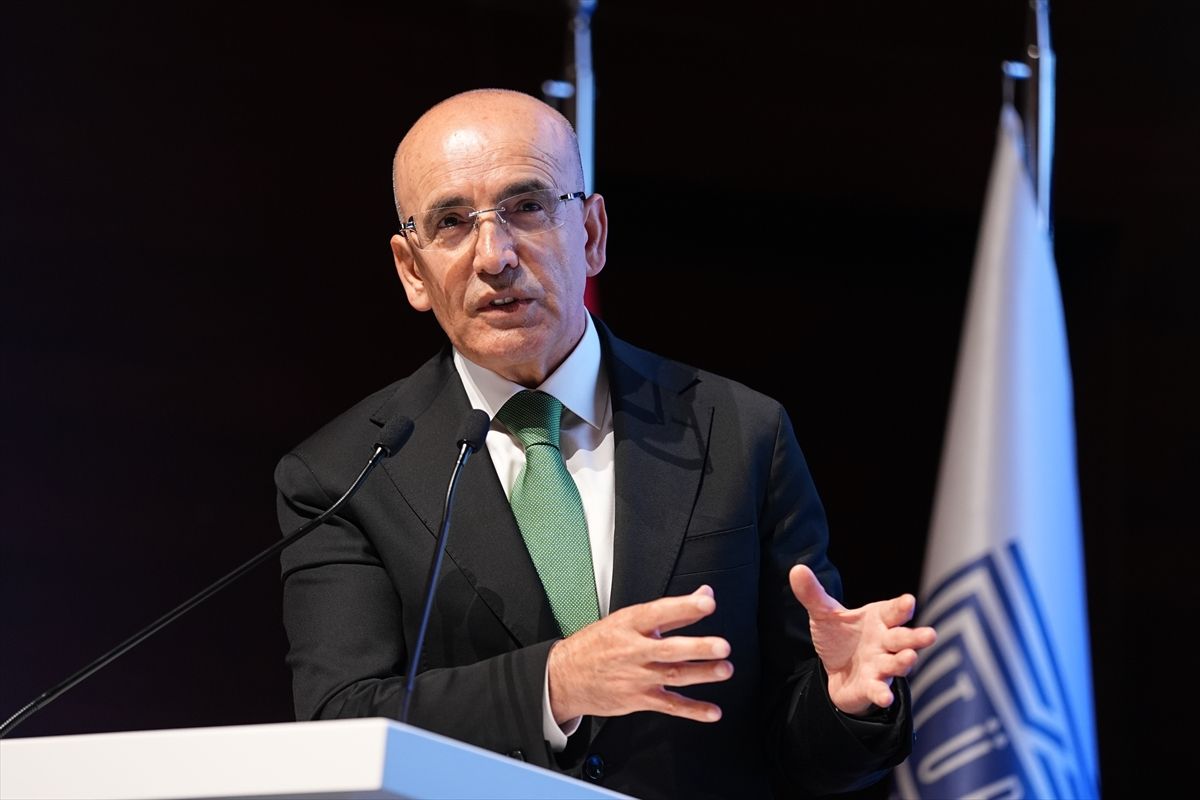 Şimşek: Dezenflasyon birkaç ay gecikmeyle devam edecek