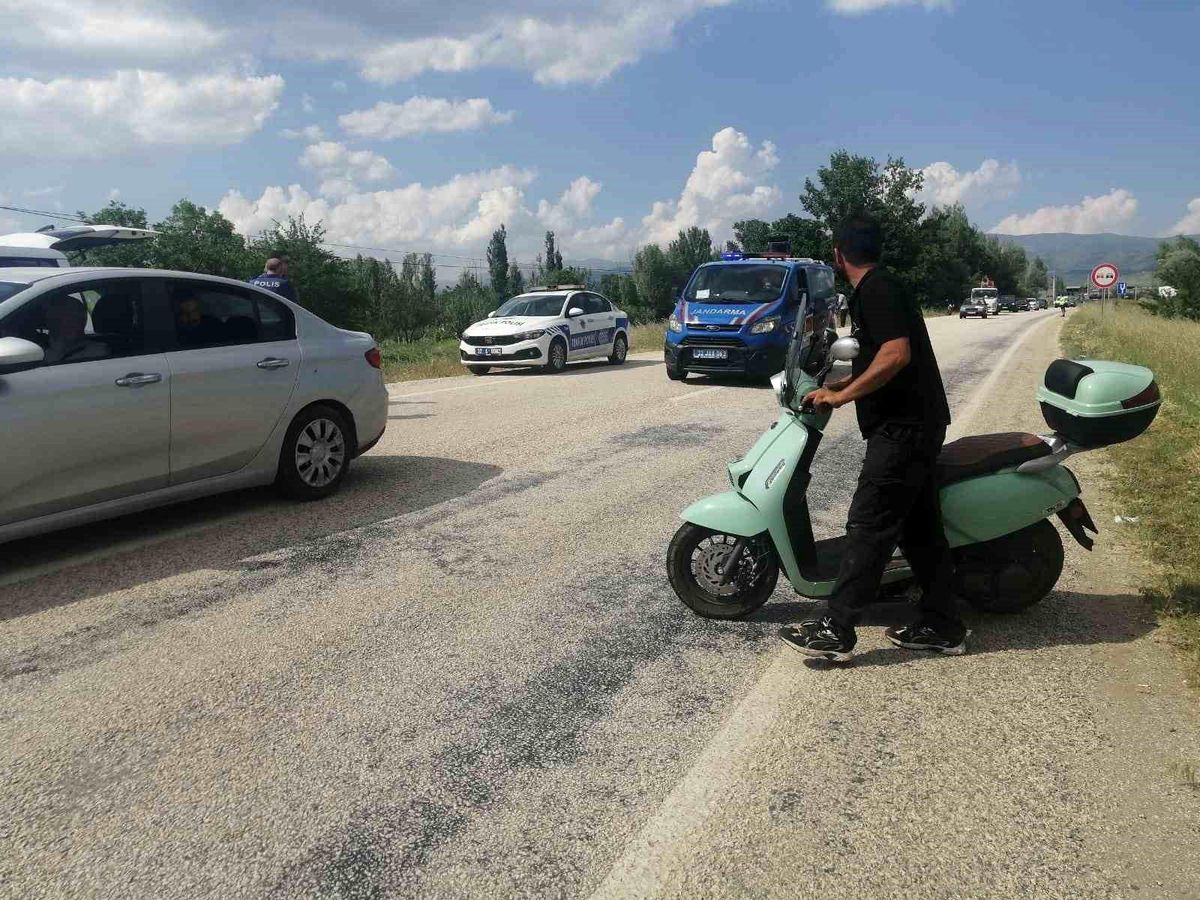 Isparta'da motosikletten düşen sürücü ağır yaralandı