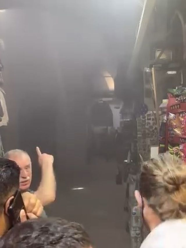 Panic at Grand Bazaar due to fire