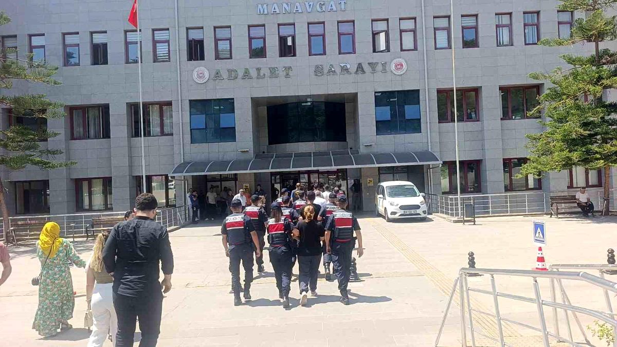 Karnından vurulmuş halde bulunan adamın cinayete kurban gittiği belirlendi