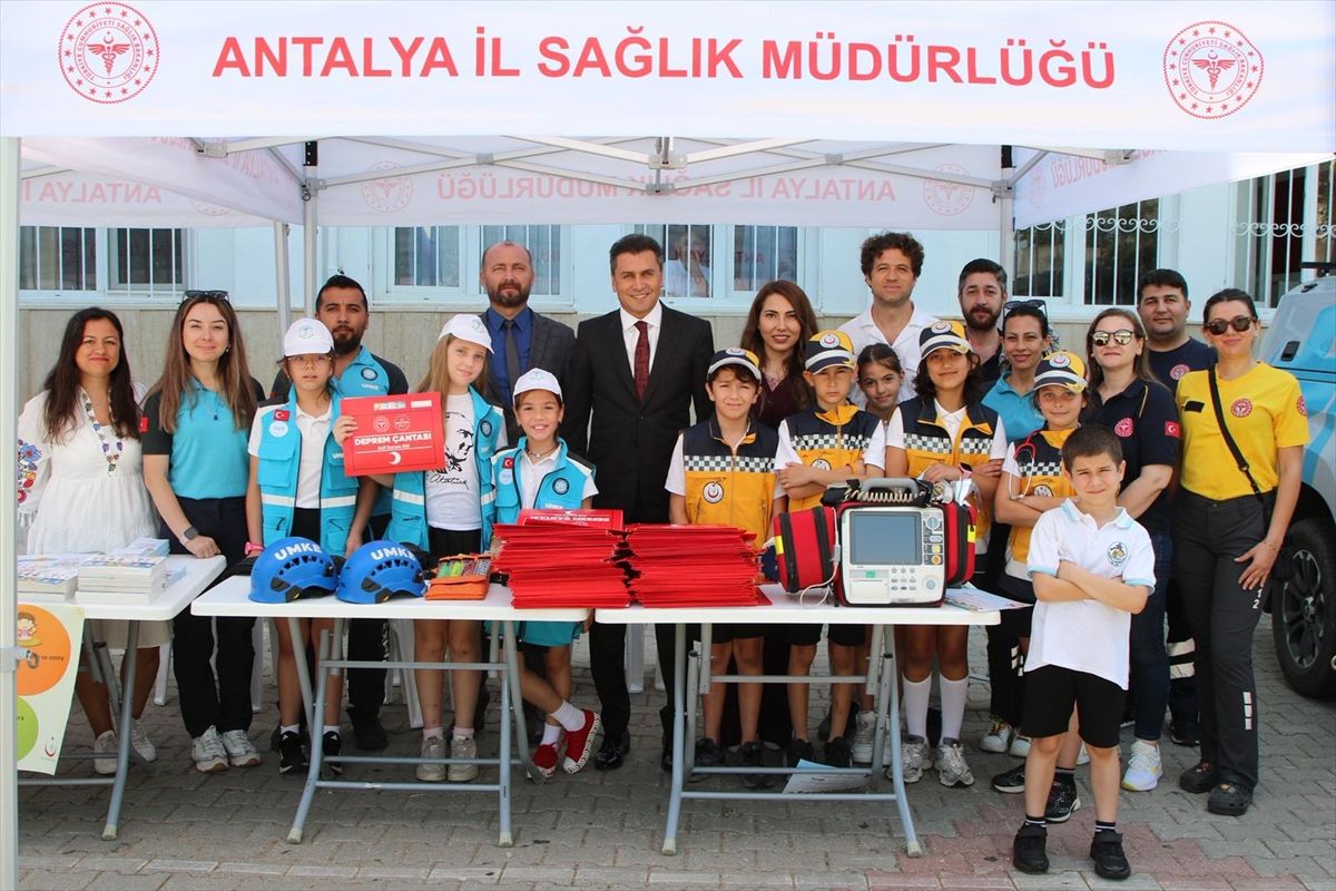 Kaş'ta 'Sağlıklı Çocuk, Sağlıklı Gelecek' etkinliği düzenlendi