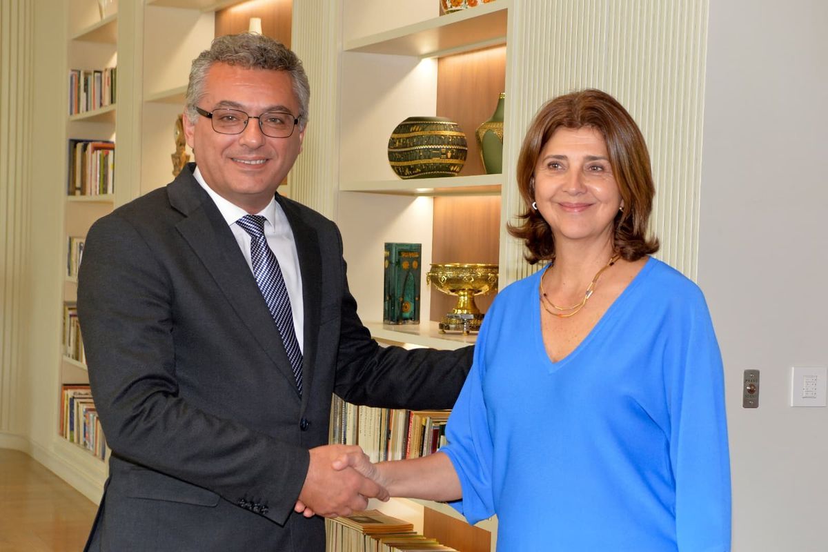 KKTC Cumhurbaşkanı Tufan Erhürman ve BM Temsilcisi Maria Angela Holguin Cuellar'ın görüşmesinden bir kare.