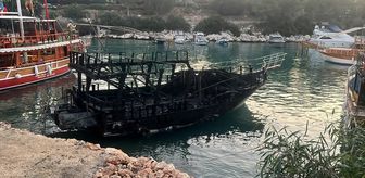 Mersin'de çıkan yangında 6 tekne kullanılamaz hale geldi