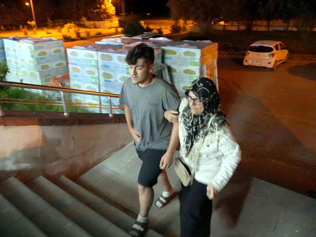 Mide bulantısı ve kusma şikayetiyle çok sayıda öğrenci hastaneye müracaat etti