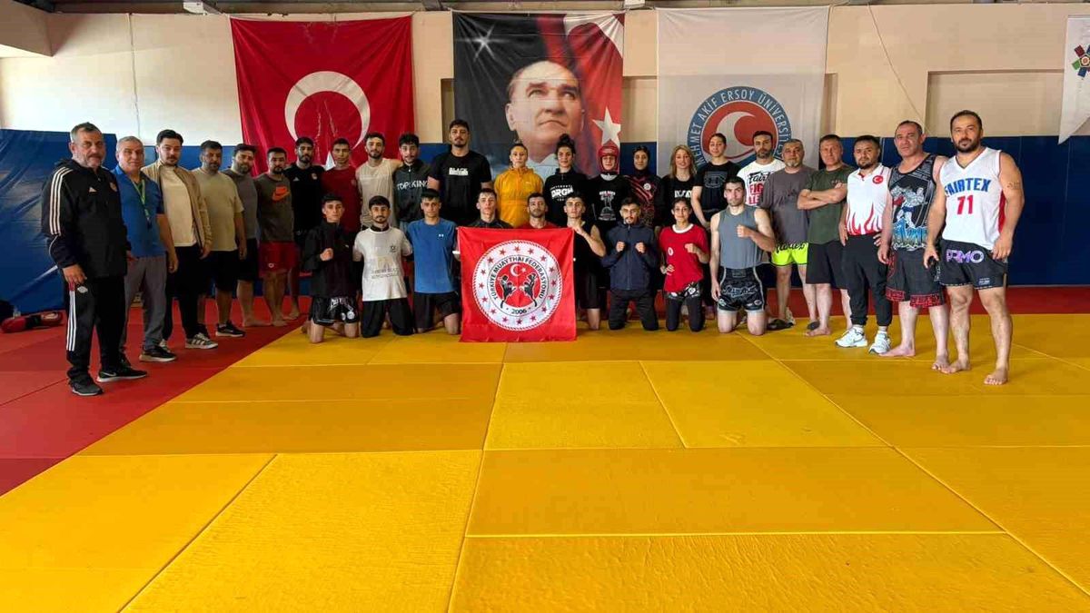 Türkiye Muaythai Milli Takımı Dünya Şampiyonası İçin Yola Çı