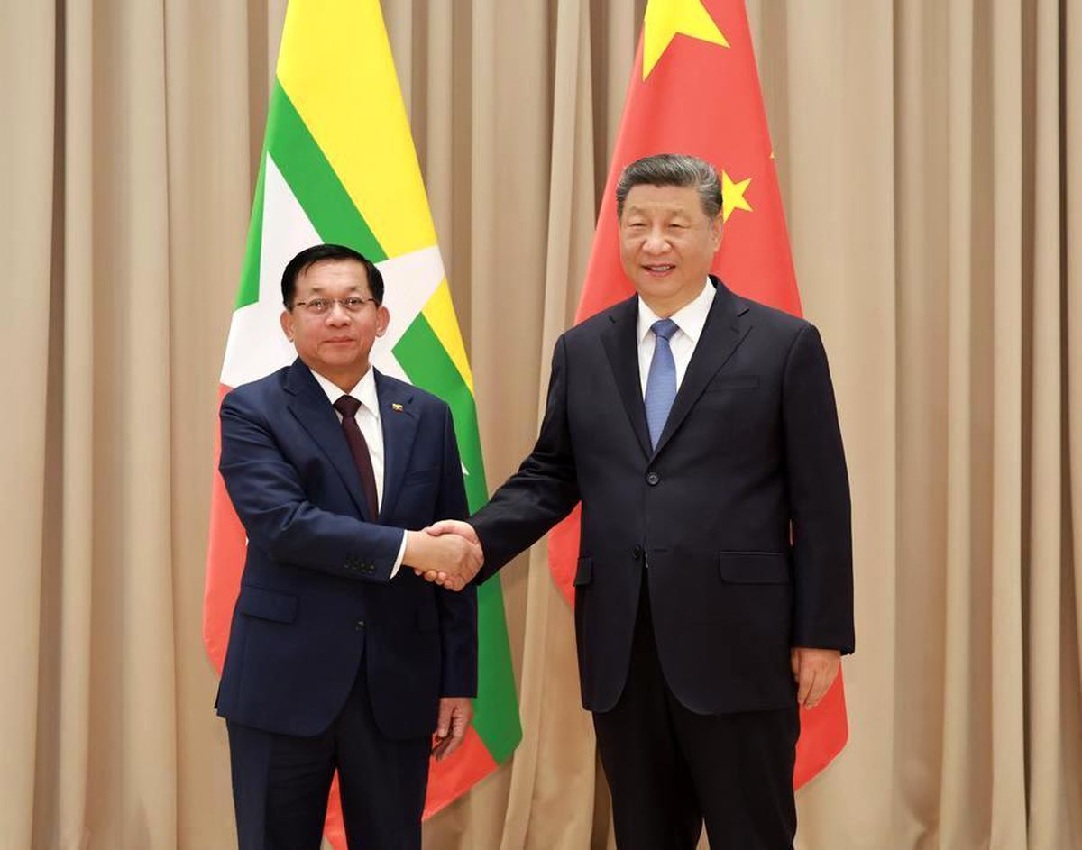 Myanmar Devlet Başkanı Min Aung Hlaing'in Çin'e yapacağı resmi ziyareti gösteren görsel.