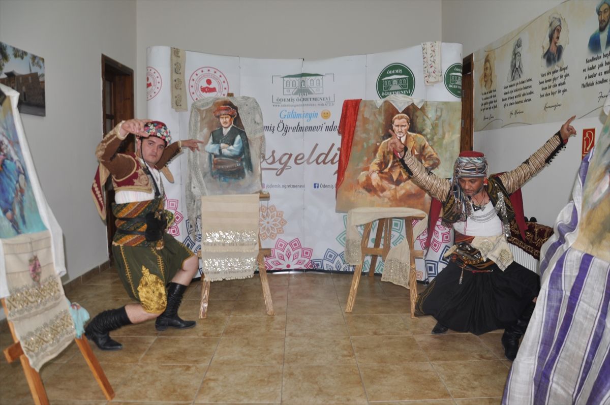 Ödemiş'te 'Efelerle Zafere Ödemiş İlkurşun' resim sergisi açıldı
