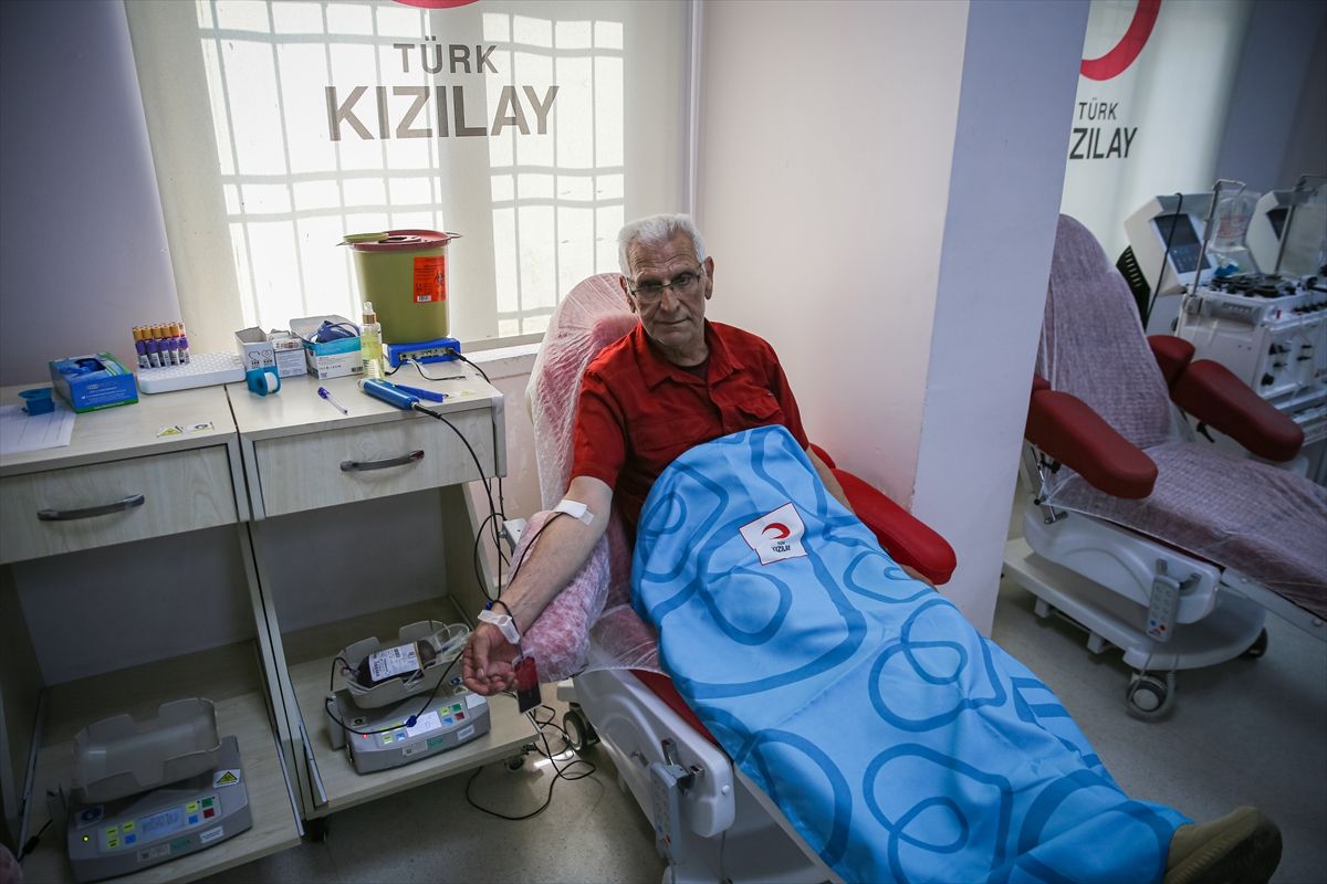 Türk Kızılaya bağışladığı 326 ünite kanla hastalara umut oldu