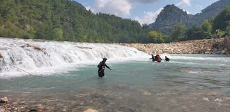 Antalya'da çayda akıntıya kapılan kişi kayboldu