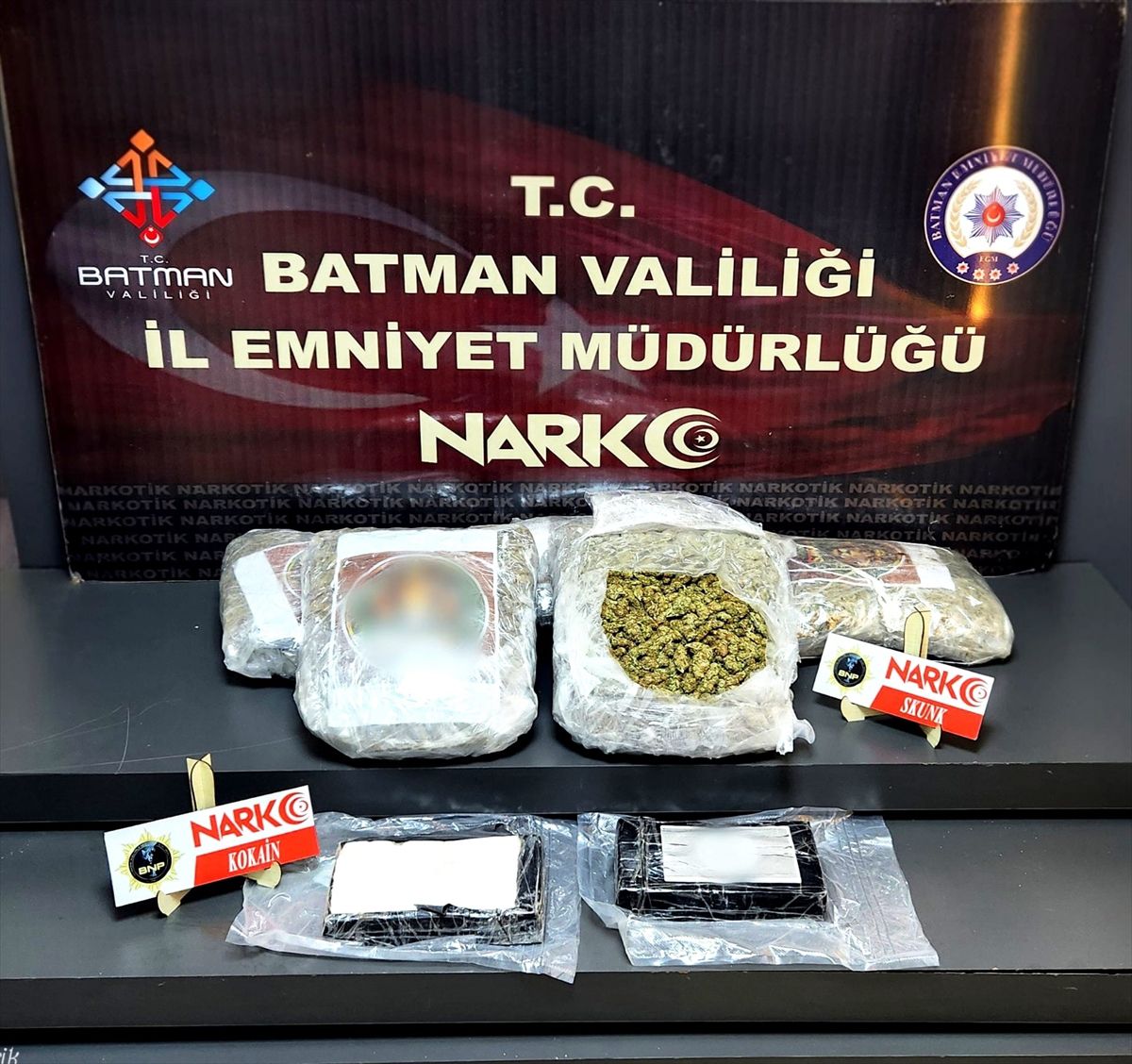 Batman'da tırda 13 kilo uyuşturucu ele geçirildi