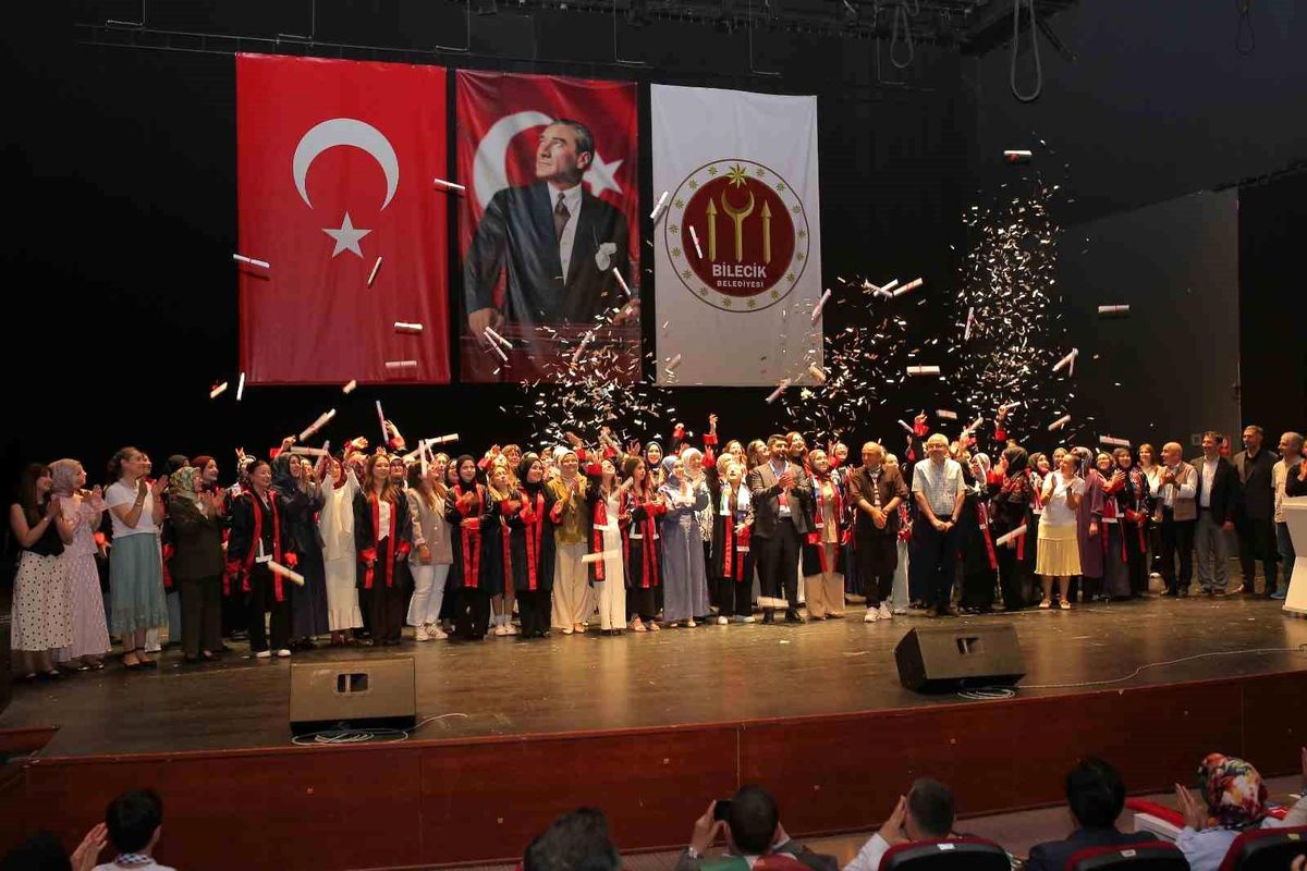 Bilecik'te eğitim camiasının hafızalarda uzun yıllar yer edecek anlamlı bir programa imza atıldı