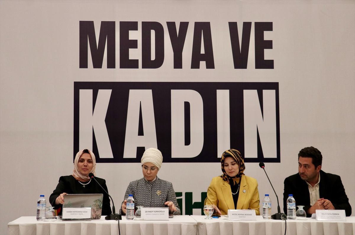 Bursa'da 'Medya ve Kadın Paneli' düzenlendi