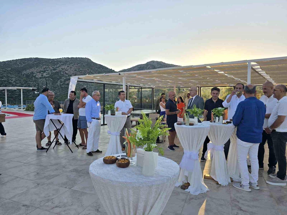 Datça'da turizm sektörü temsilcilerinin bir araya geldiği 'Sezona Merhaba' etkinliğinden genel görünüm.