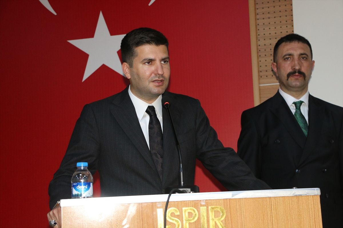 Erzurum'da öğrencilerin eğitimlerine katkı sunmak amacıyla İspir Akademisi açıldı
