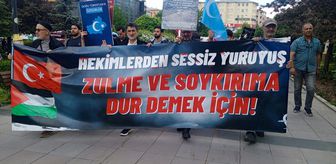 Erzurum'da sağlıkçılar Gazze için sessiz yürüyüşlerini 135'inci haftada sürdürdü